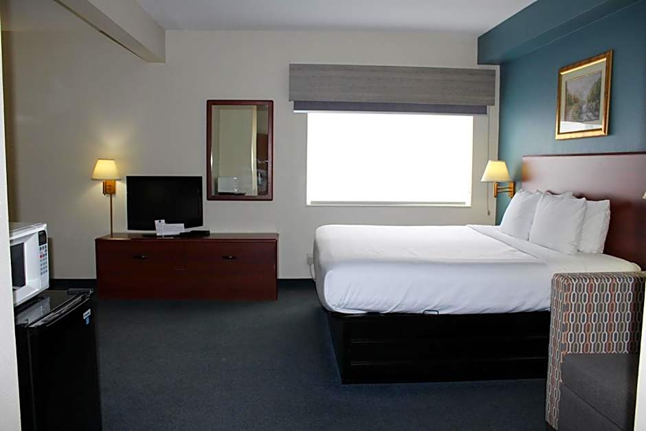 Reston Inn & Suites