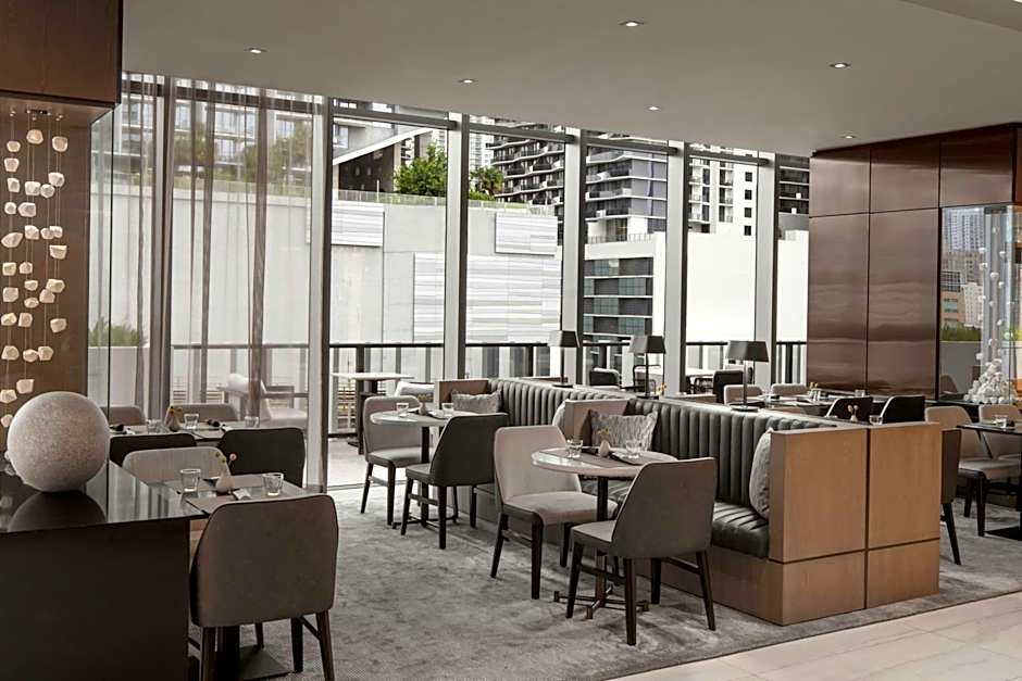 Element Miami Downtown