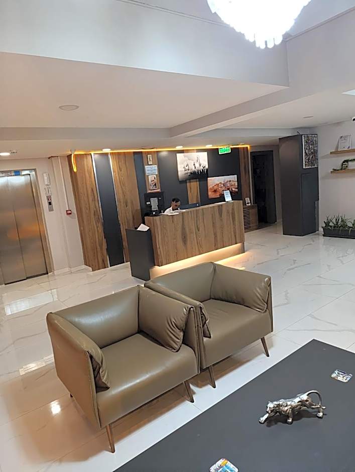 Grand Faik Hotel