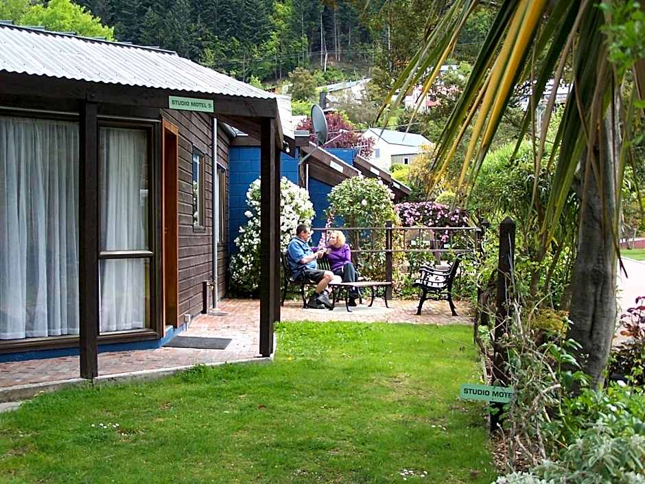 Queenstown Holiday Park Creeksyde