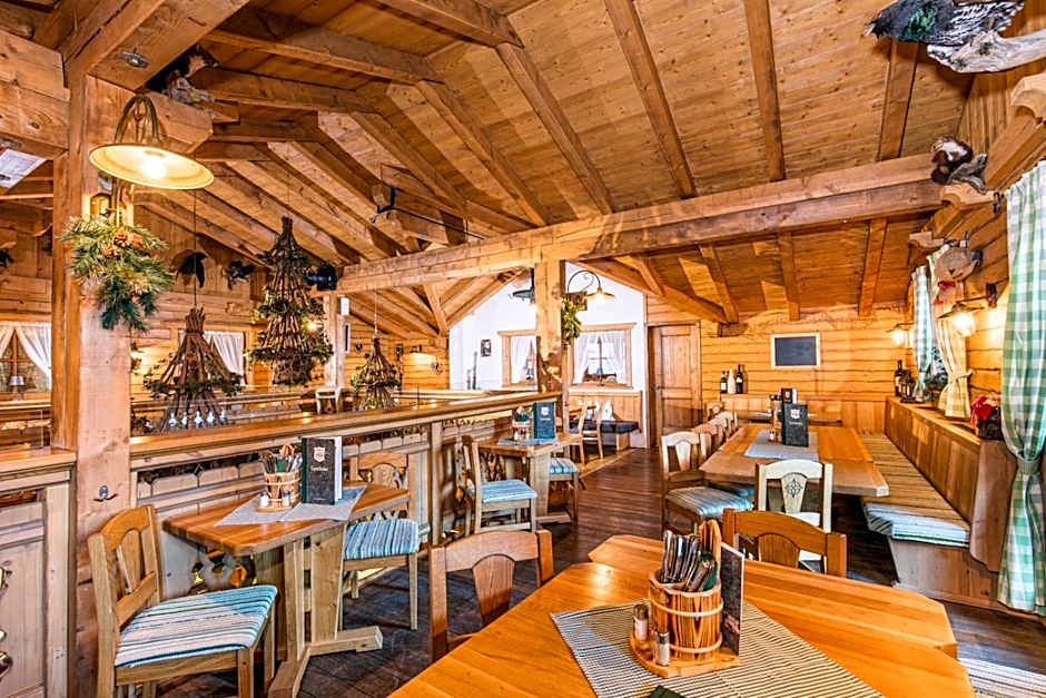 GIGGI Tenne Studios