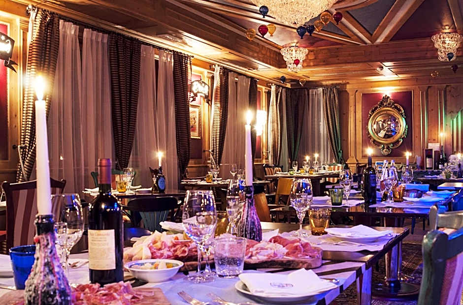 Cristal Palace Hotel