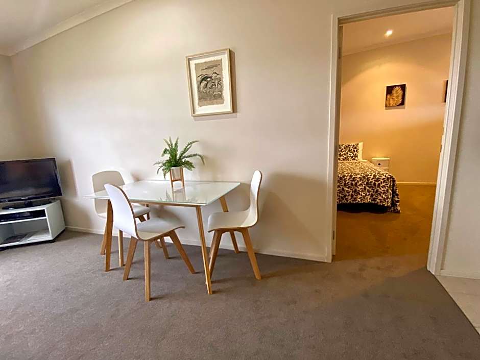 Alpine Lake Motor Lodge