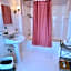 The Kings Throne Inn and Guest House
