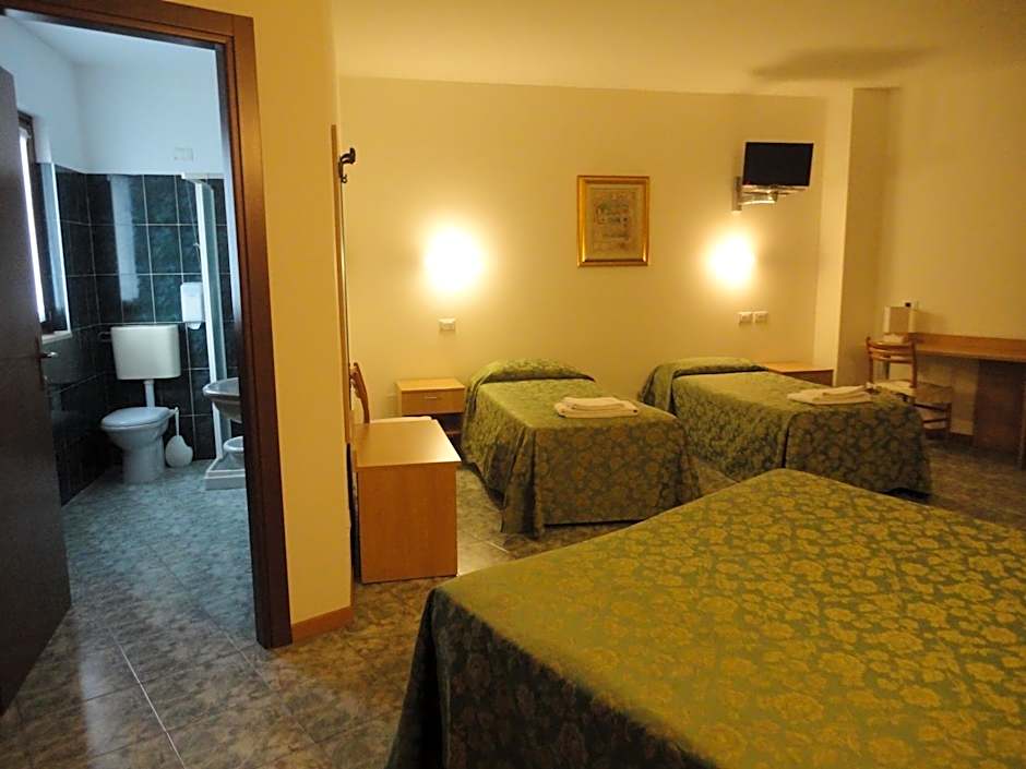 Hotel La Carica