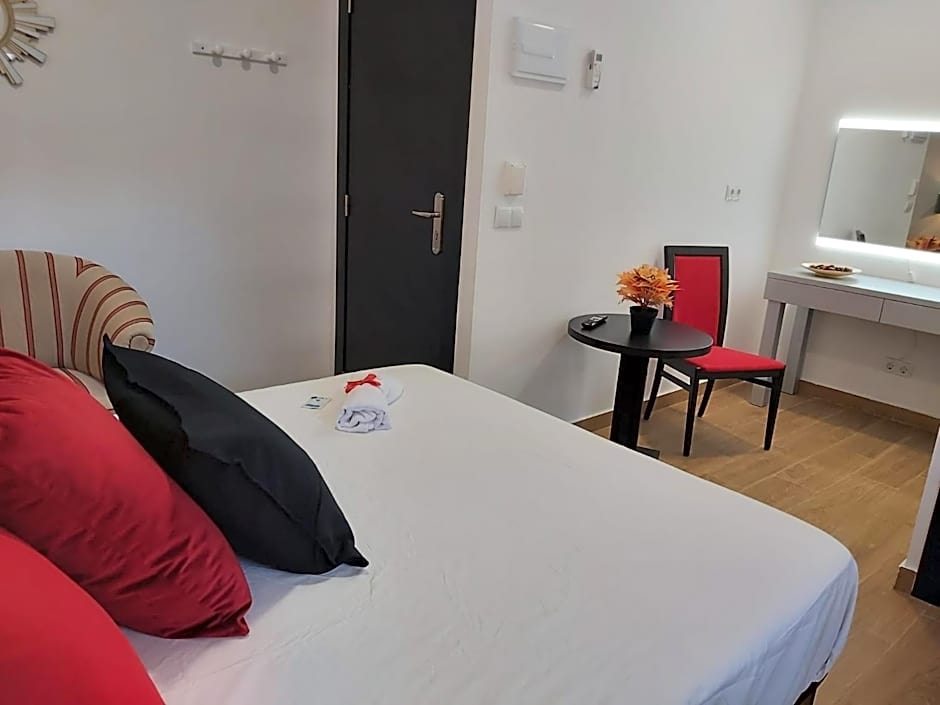 Apartamentos Rous - Solo adultos