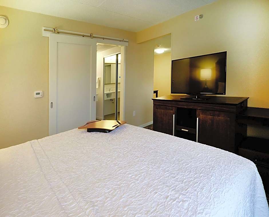 Hampton Inn By Hilton Green Bay Downtown WI