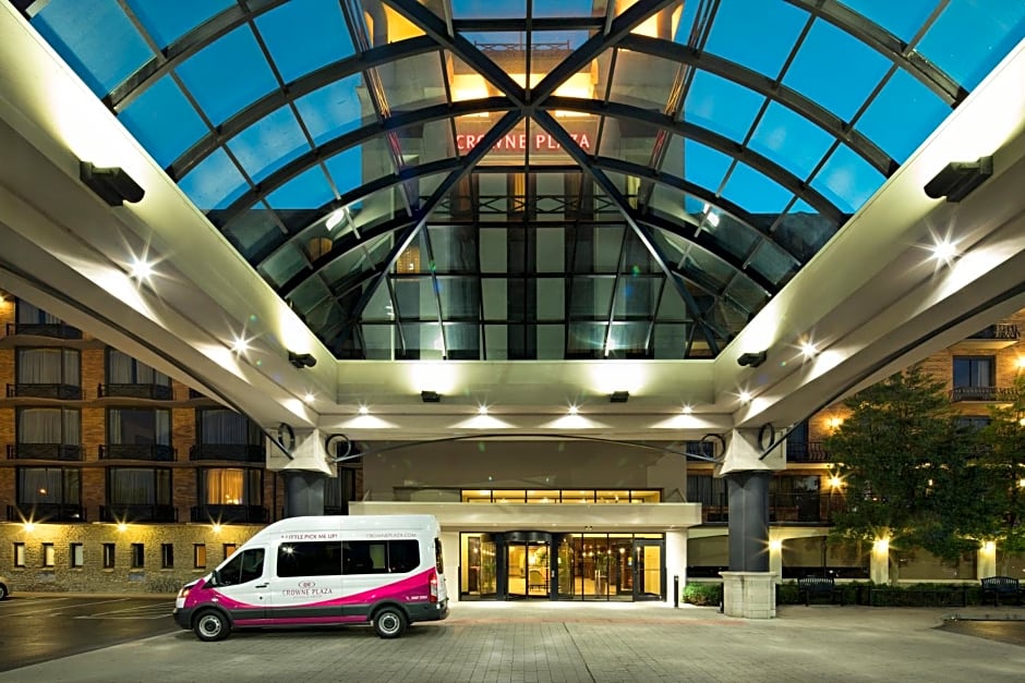 Crowne Plaza Louisville Airport Expo Center, an IHG Hotel