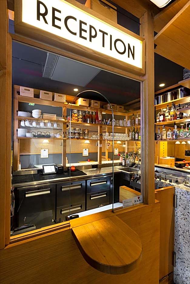 Oh la la ! Hotel Bar Paris Bastille