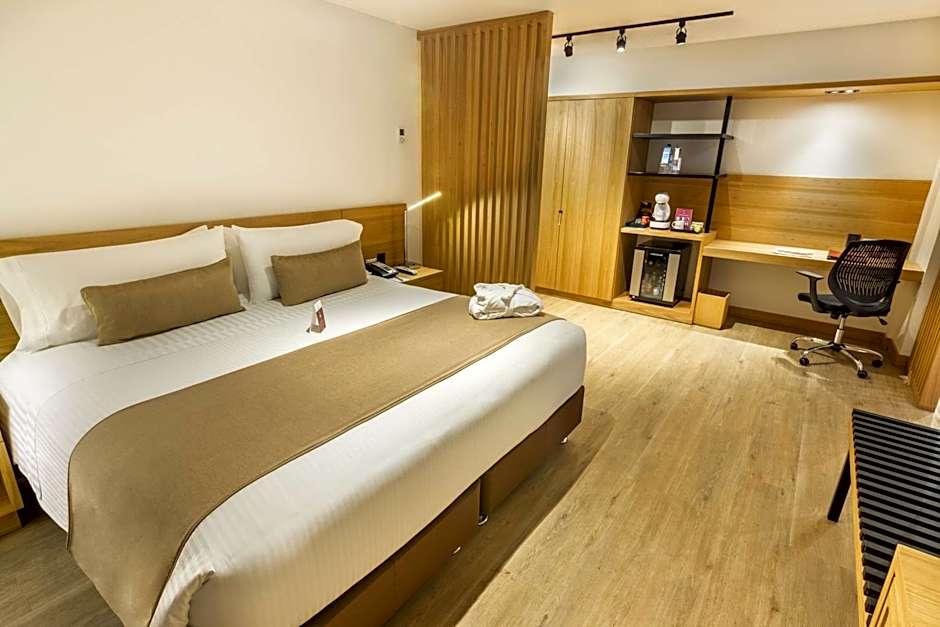 Best Western Plus 93 Park Hotel