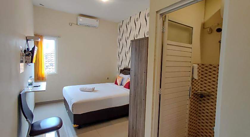 Ayuning Guest House Syariah Semarang Mitra RedDoorz