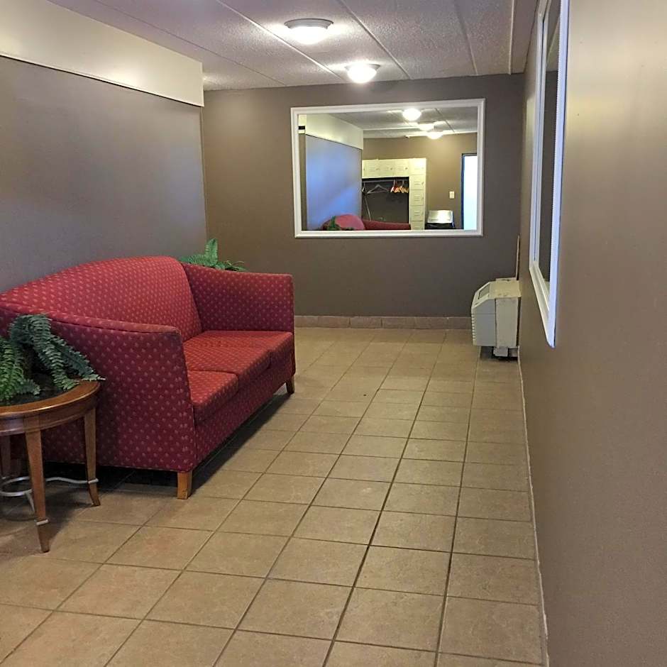 Mystic River Hotel & Suites