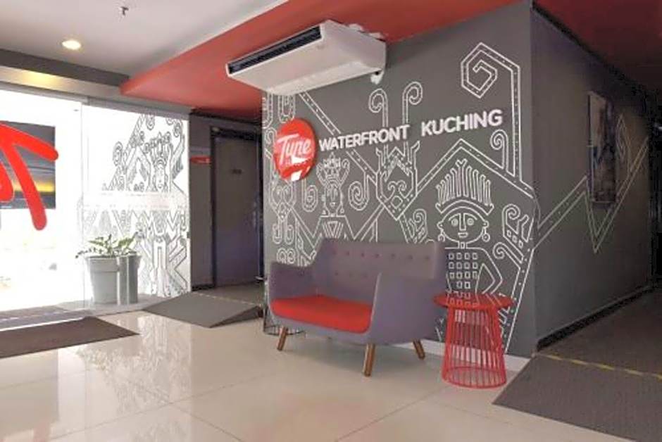 Tune Hotel - Waterfront Kuching