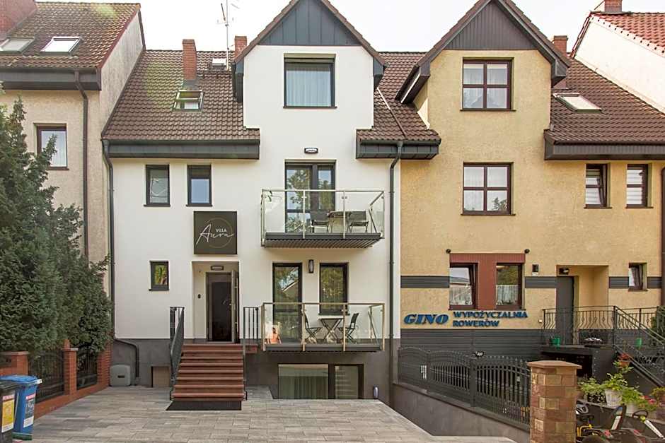 Villa Aura
