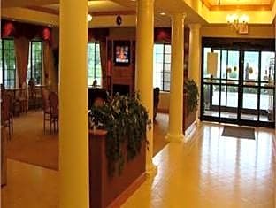 Holiday Inn Express Hotel & Suites Albemarle