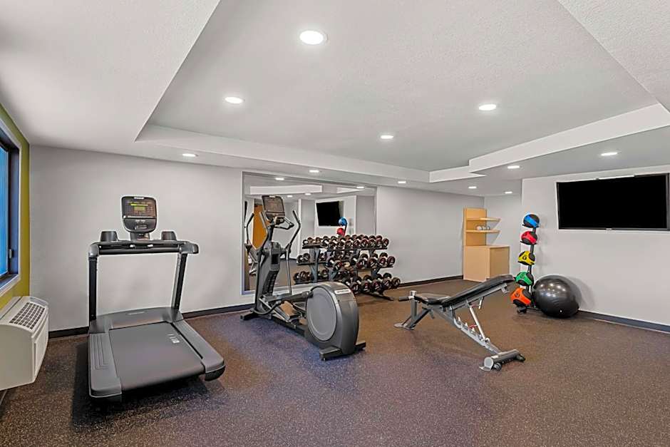 Spark by Hilton Cedar Falls