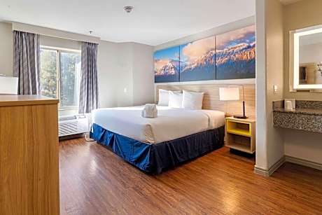 Days Inn by Wyndham Thornton