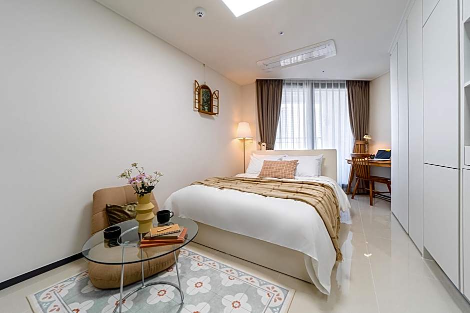 Urbanstay Busan Cityhall