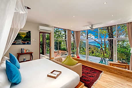 Ambong Pool Villas - Private Pool