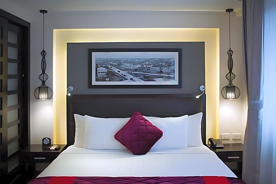 The Hanoian Hotel