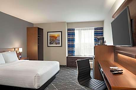 Queen Room - Mobility Access/Non-Smoking