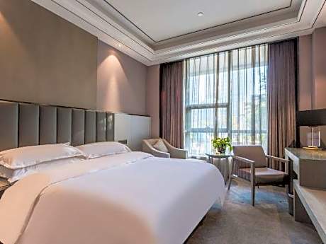 Longxin Hotel (Building A)