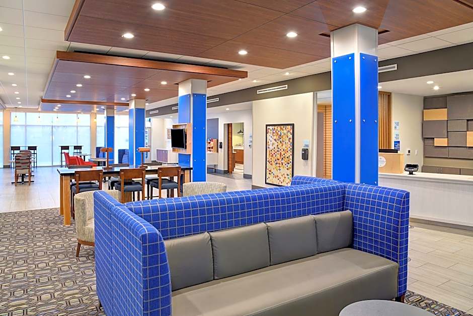 Holiday Inn Express & Suites - Ottawa By IHG