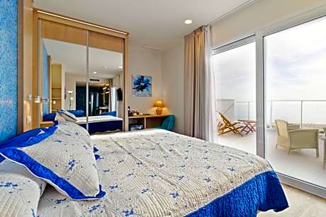 Deluxe Double Room with Sea View
