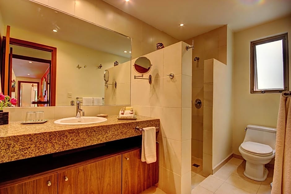 Riviera Maya Suites