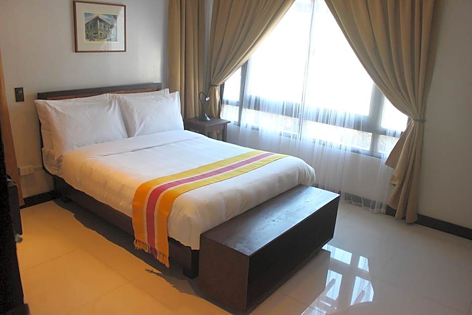 Veranda Suites and Restaurant