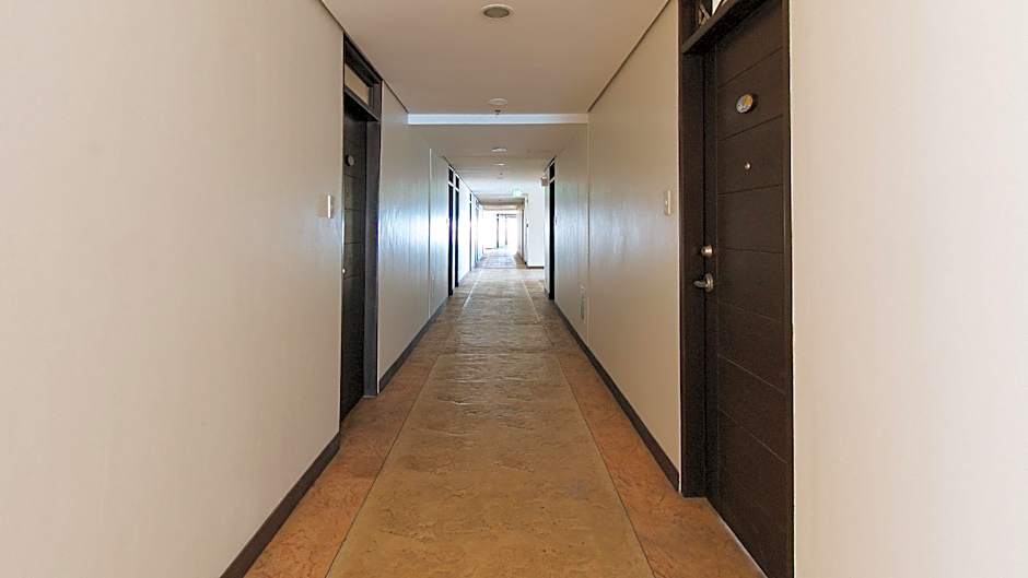 RedDoorz Plus @ Cuarto Verde Staycation