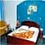 Hotel Garden View - Near Karol Bagh Metro Station and Gaffar Market