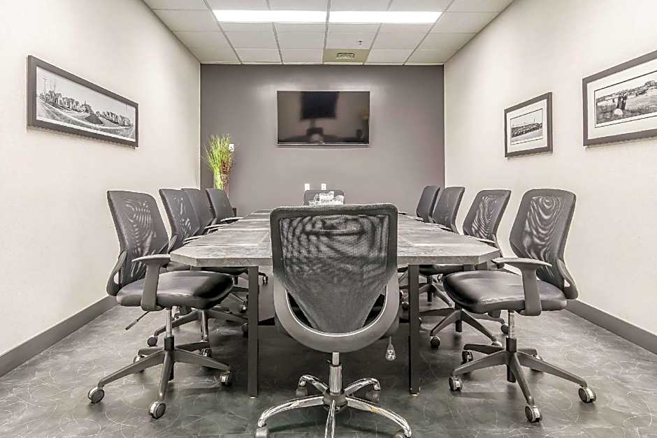 Quality Inn & Suites Saskatoon