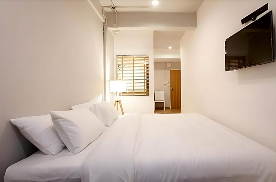 Hotel Papa Bangkok Siriraj