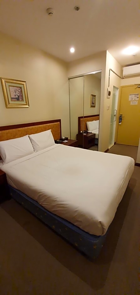 Comfort Hotel Sydney City (formerly City Lodge Hotel)