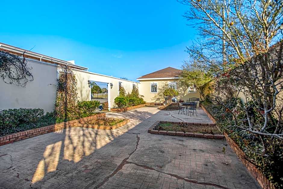 Edgewater Inn - Biloxi Beach