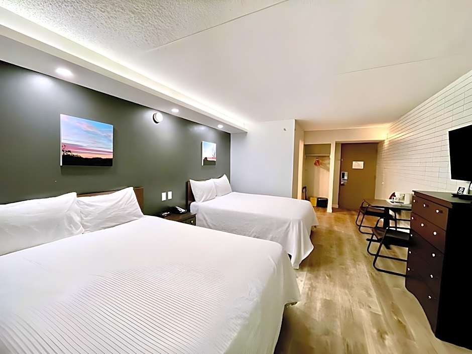 Travelodge by Wyndham Winnipeg Airport
