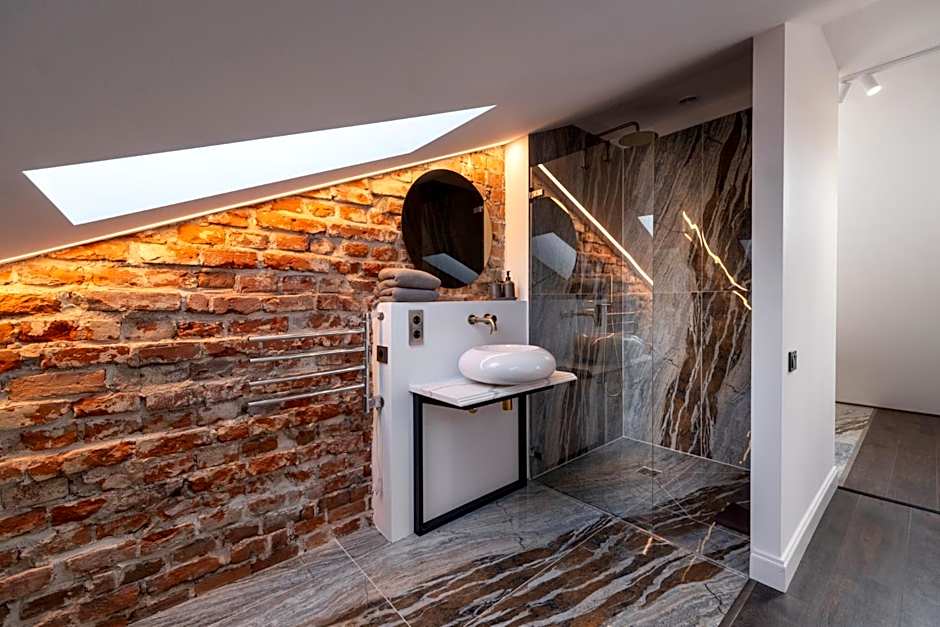 Turgaus Self Check-in Old Town Aparthotel