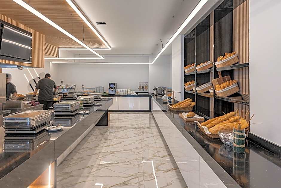 Caretta Paradise Resort & WaterPark