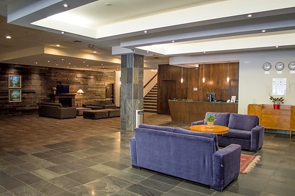 Sea to Sky Hotel and Conference Centre