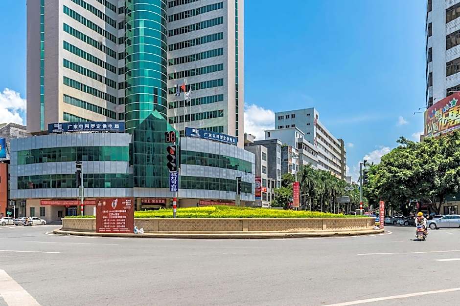 7 Days Inn Yunfu Luoding Central