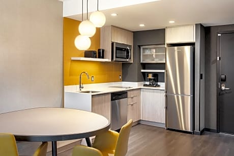 Studio, 1 Queen Bed, Accessible, Non Smoking