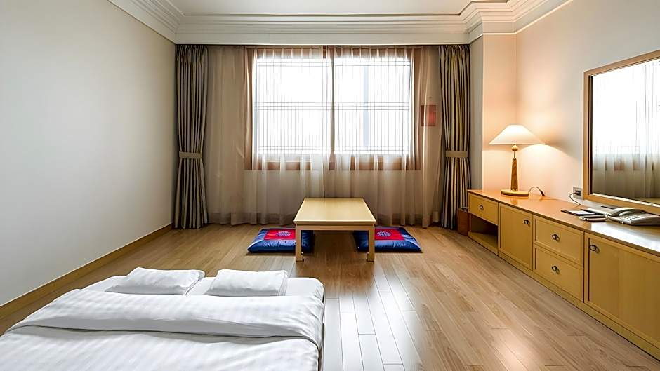 SHANGRIA BEACH TOURIST HOTEL