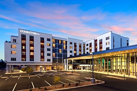 DoubleTree by Hilton Tucson Downtown Convention Center, AZ