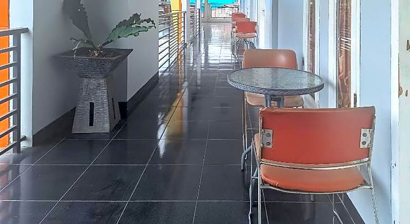 RedDoorz @ Hotel Arwana Safari Puncak