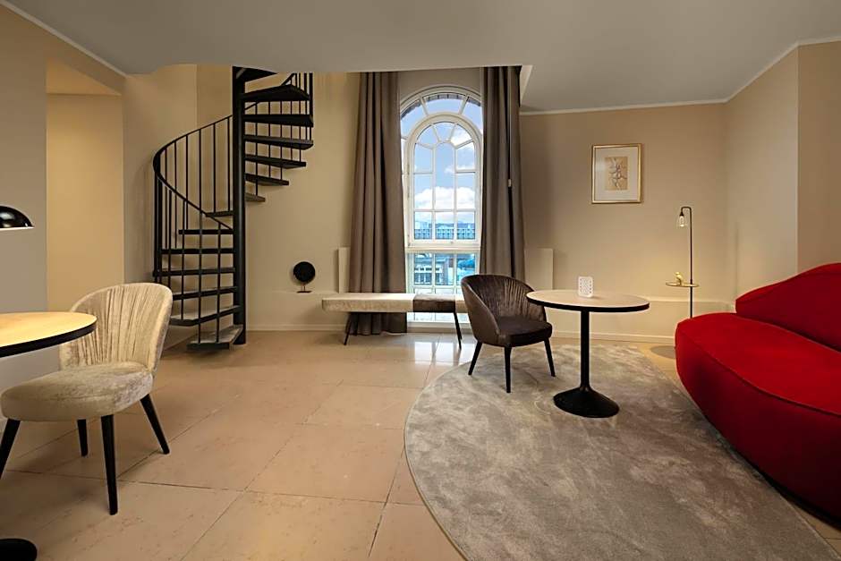 Wasserturm Hotel Cologne, Curio Collection by Hilton
