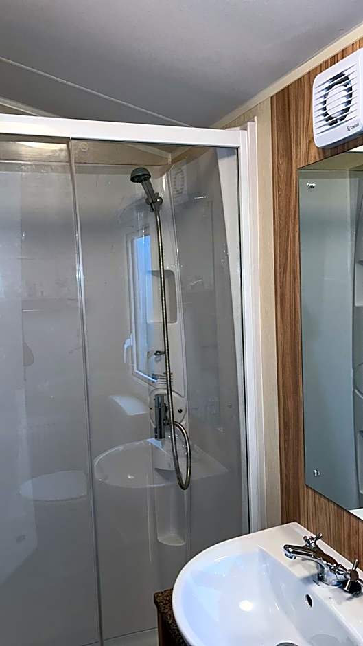 Oyster Etchingham SEAVIEW