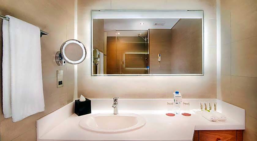 Le Meridien Abu Dhabi Resort