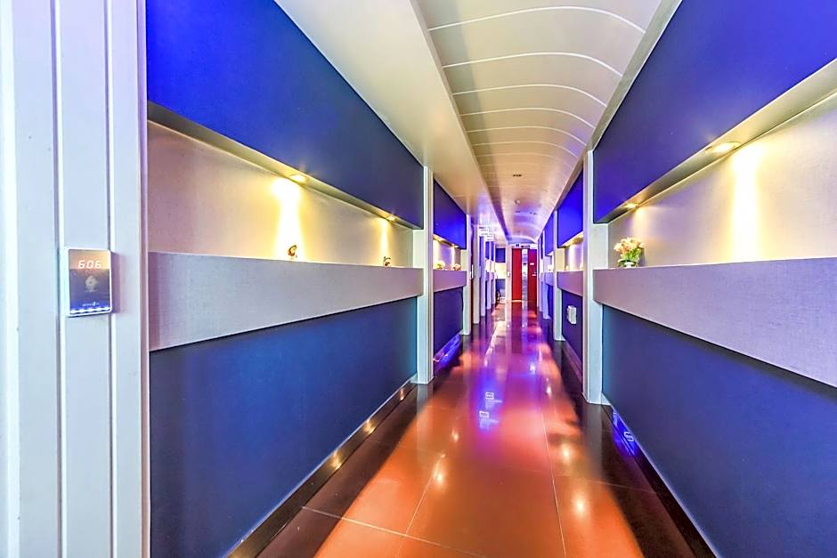 Sense Motel