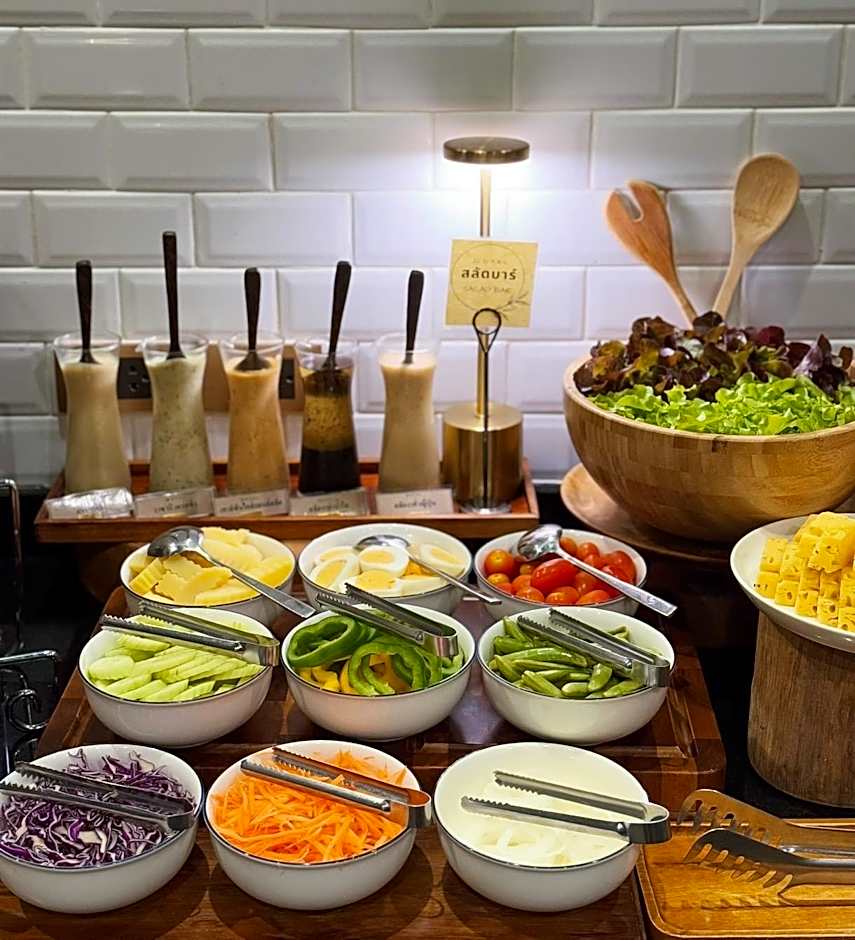 XOTEL